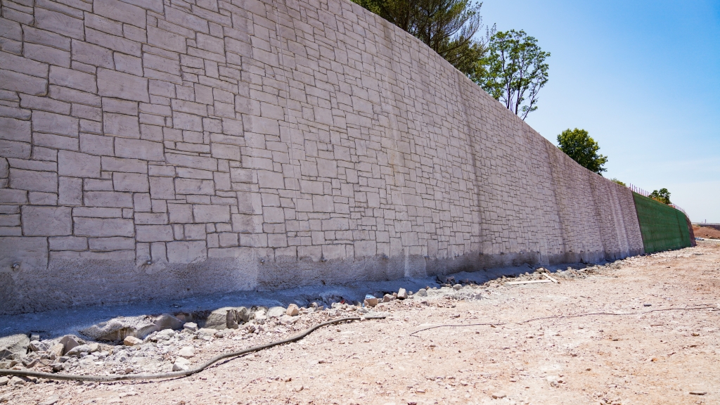 Permanent Retaining Wall